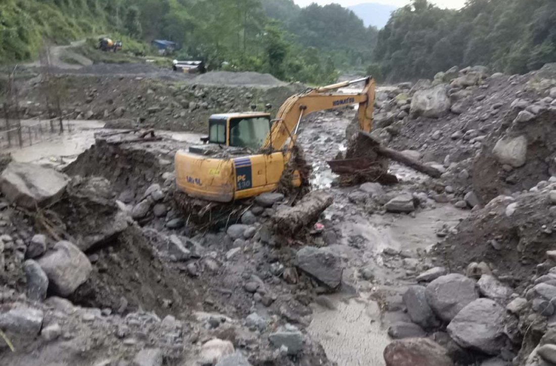 बाढी, पहिरो लगायतका विपद्‍मा परी हालसम्म १४५ जनाको मृत्यु