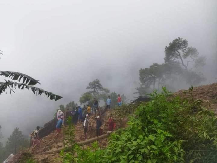 गुल्मीमा पहिरोमा परेर चार जनाको मृत्यु