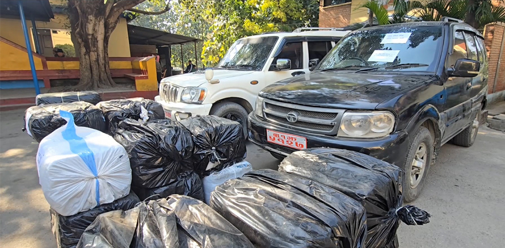 सरकारी गाडीमा गाँजा लिइ भाग्न खोज्नेलाई प्रहरीले गोली हानि लियो नियन्त्रणमा